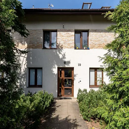 Apartment Cegielniana Grey By Bookinghost