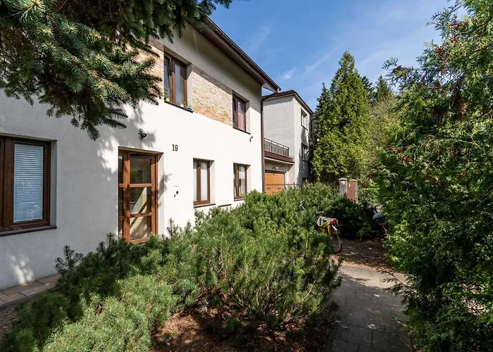 Cegielniana Grey By Bookinghost * Краков