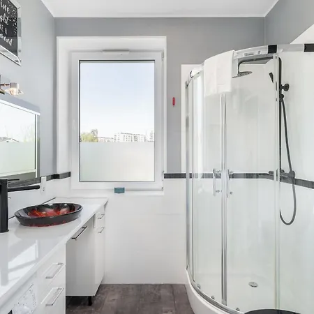 Appartement Cegielniana Grey By Bookinghost